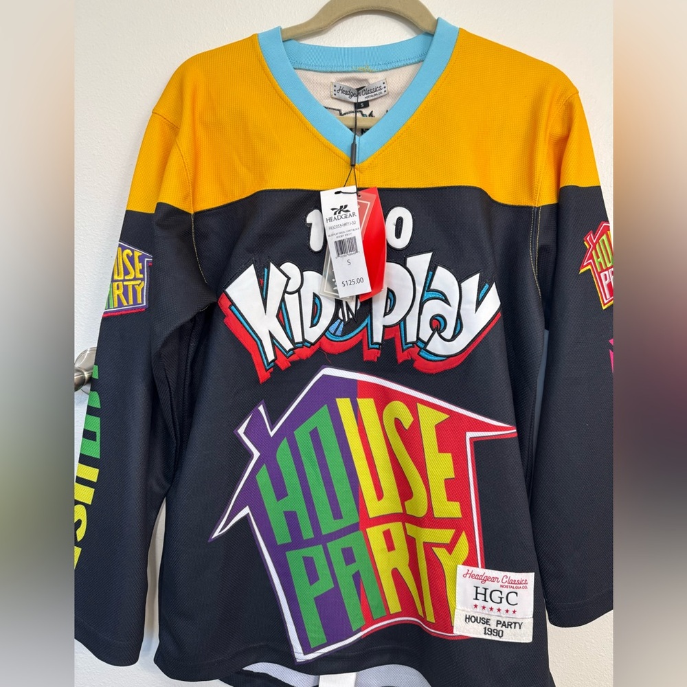 KID 'N' PLAY HOUSE PARTY Headgear Classics Yellow Hockey Jersey 🆕 - Picture 5 of 11